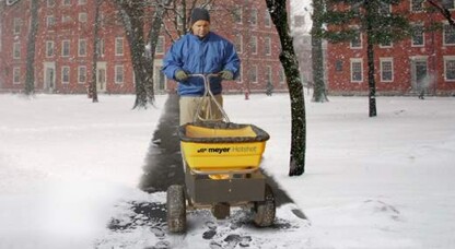 HotShot_Salt-Spreaders-Landing-Page_521x285