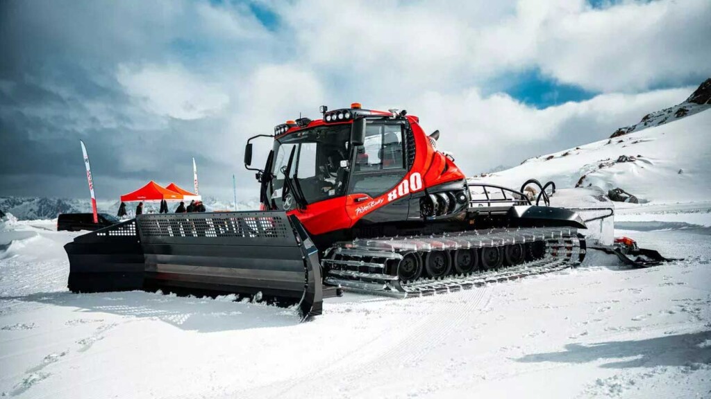 Pistenbully Snow Removal Vehicle